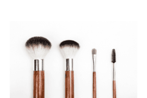 An elegant woman is also a sophisticated woman. The picture is brown makeup brushes