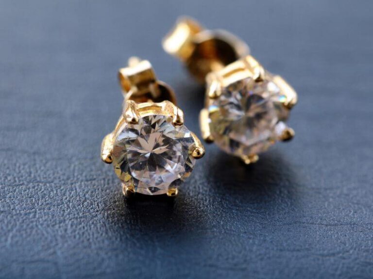 how to clean earrings