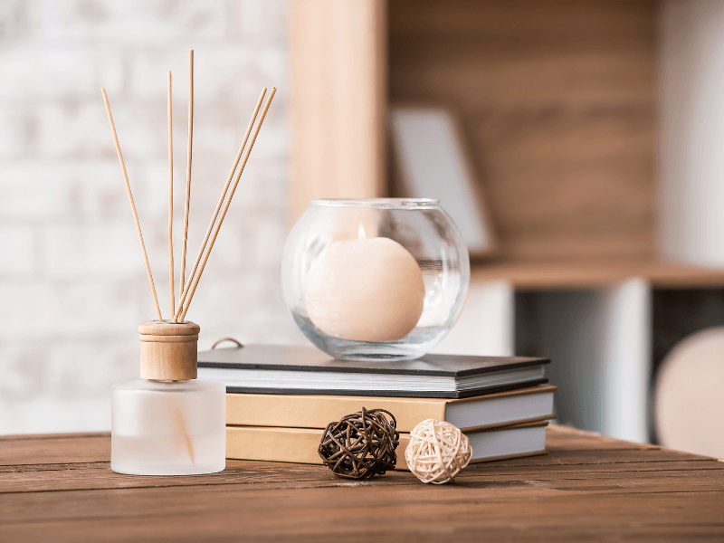 How to Make Your House Smell Good - with a reed diffuser